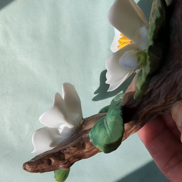 Vintage Magnolia Hand Painted Porcelain Bisque Figurine S-1 - Picture 9 of 10